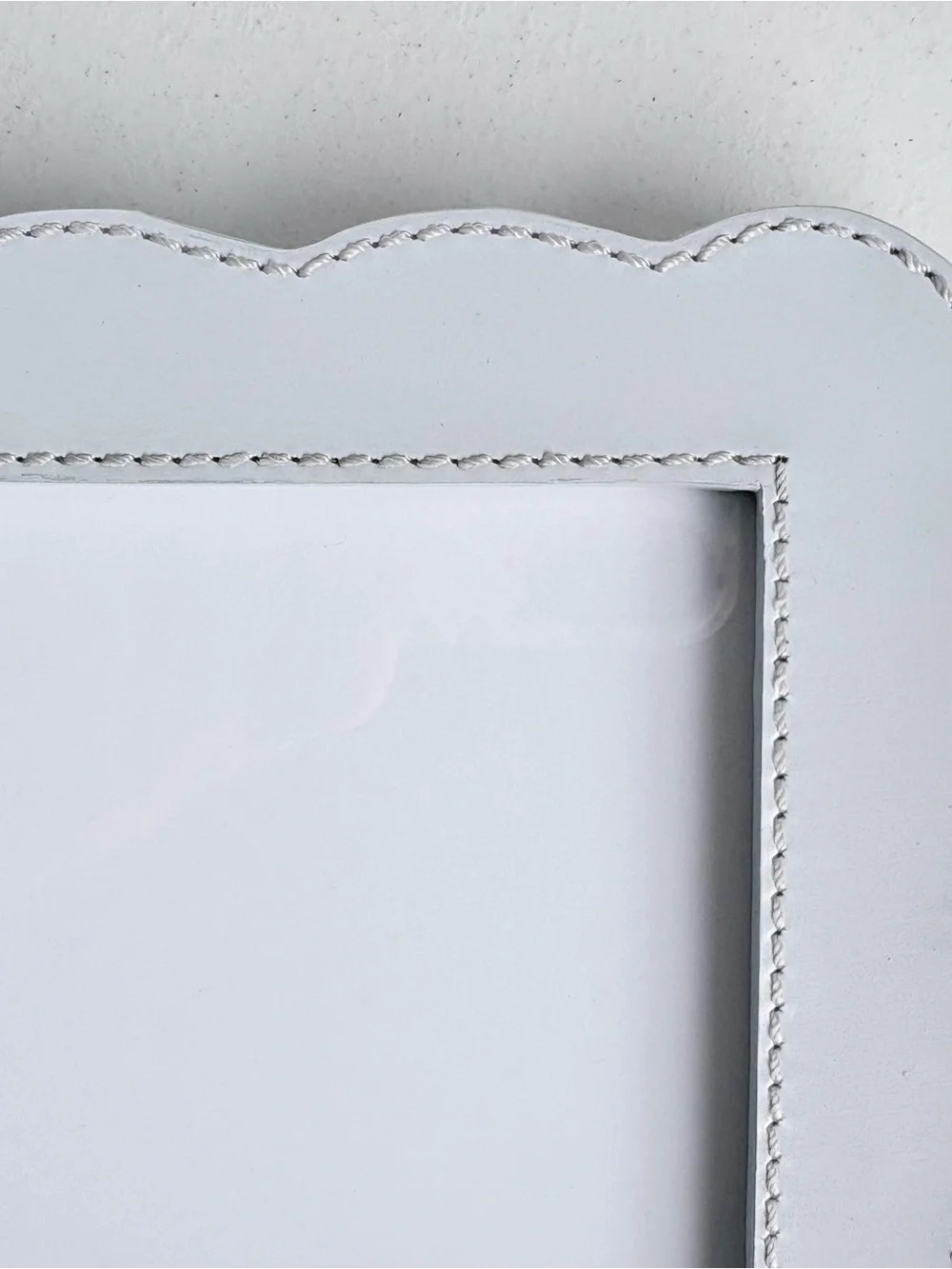 Mark & Graham 5” x 7” baby blue scalloped leather picture photo frame new